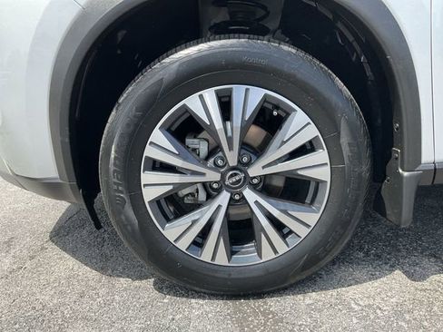 Used 2023 Nissan Rogue SV w/ SV Premium B Package AWD/4WD image 9