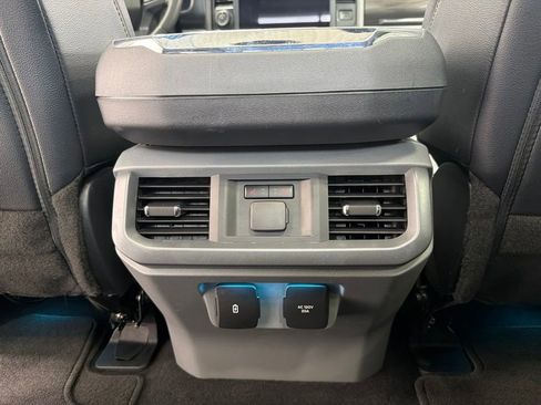 Used 2025 Ford F150 Lariat w/ Equipment Group 502A High AWD/4WD image 22