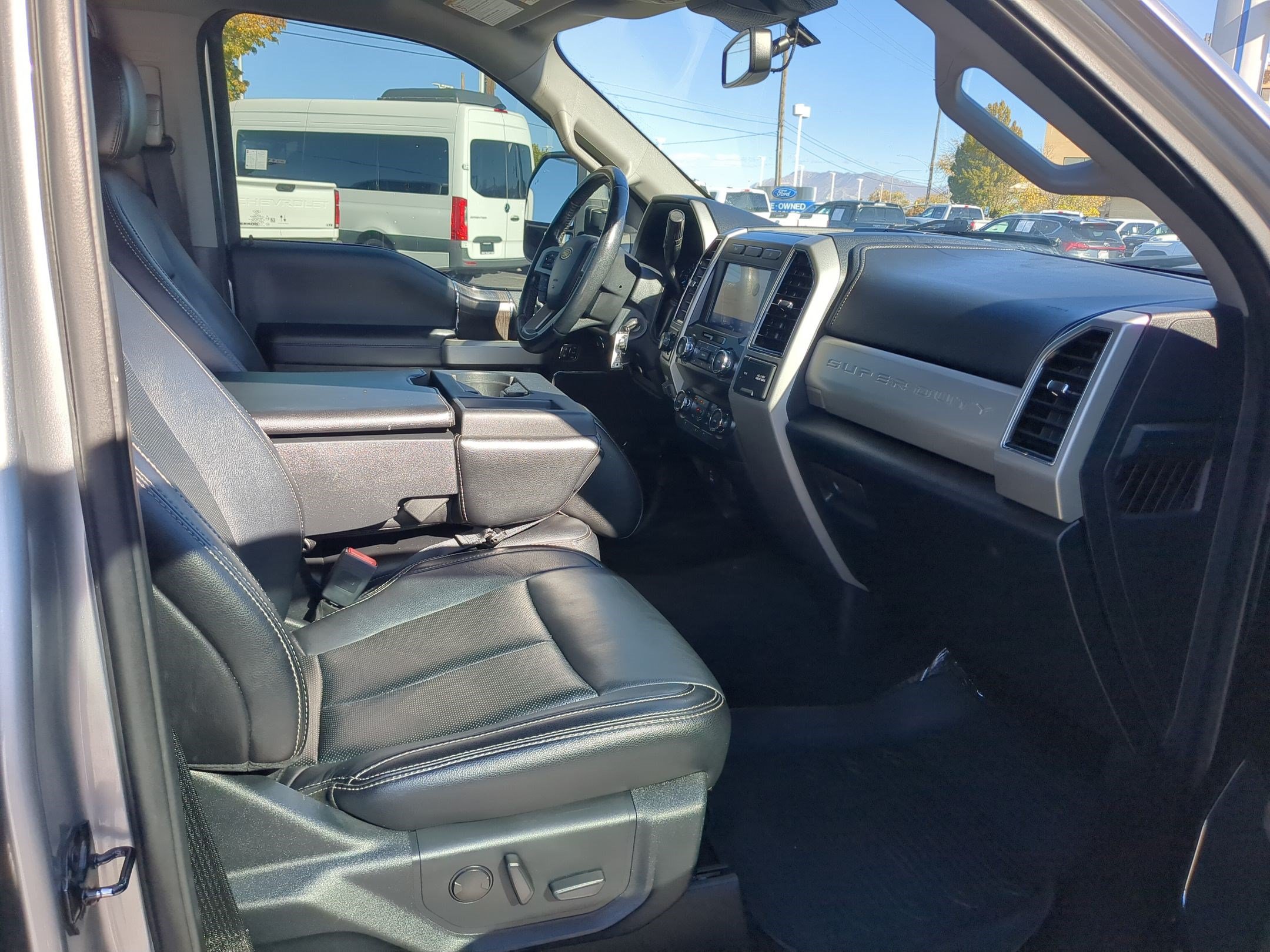 Used 2020 Ford F250 Lariat w/ Lariat Value Package AWD/4WD image 31
