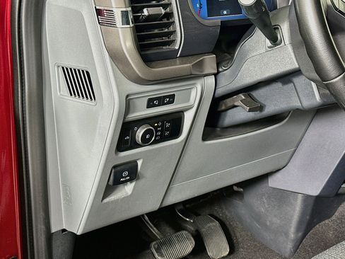 Used 2024 Ford F150 XLT w/ Tow/Haul Package RWD image 17