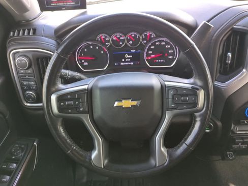 Used 2022 Chevrolet Silverado 2500 LT w/ Convenience Package image 22