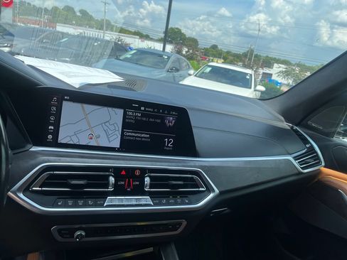 Used 2019 BMW X5 xDrive50i w/ M Sport Package AWD/4WD image 14