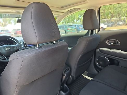 Used 2016 Honda HR-V EX image 10