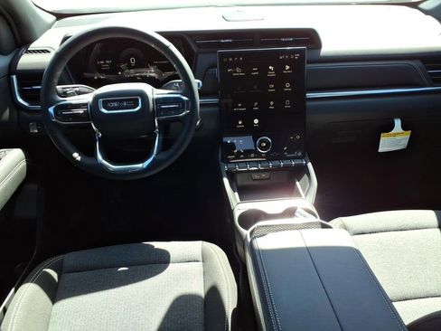 New 2026 GMC Terrain Elevation w/ LPO, Floor Liner Package image 12