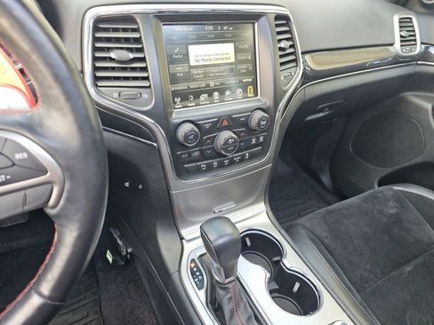 Used 2017 Jeep Grand Cherokee Trailhawk image 32