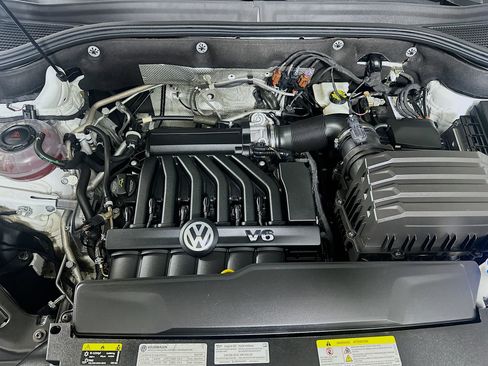 Used 2023 Volkswagen Atlas SE w/ Black Wheel Package FWD image 35