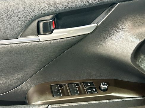Used 2024 Toyota Camry XSE image 15