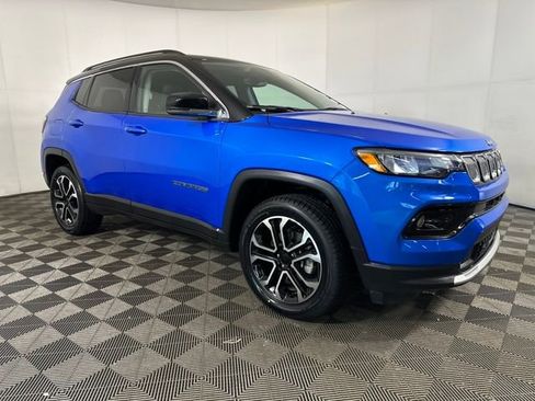 Used 2022 Jeep Compass Limited image 2