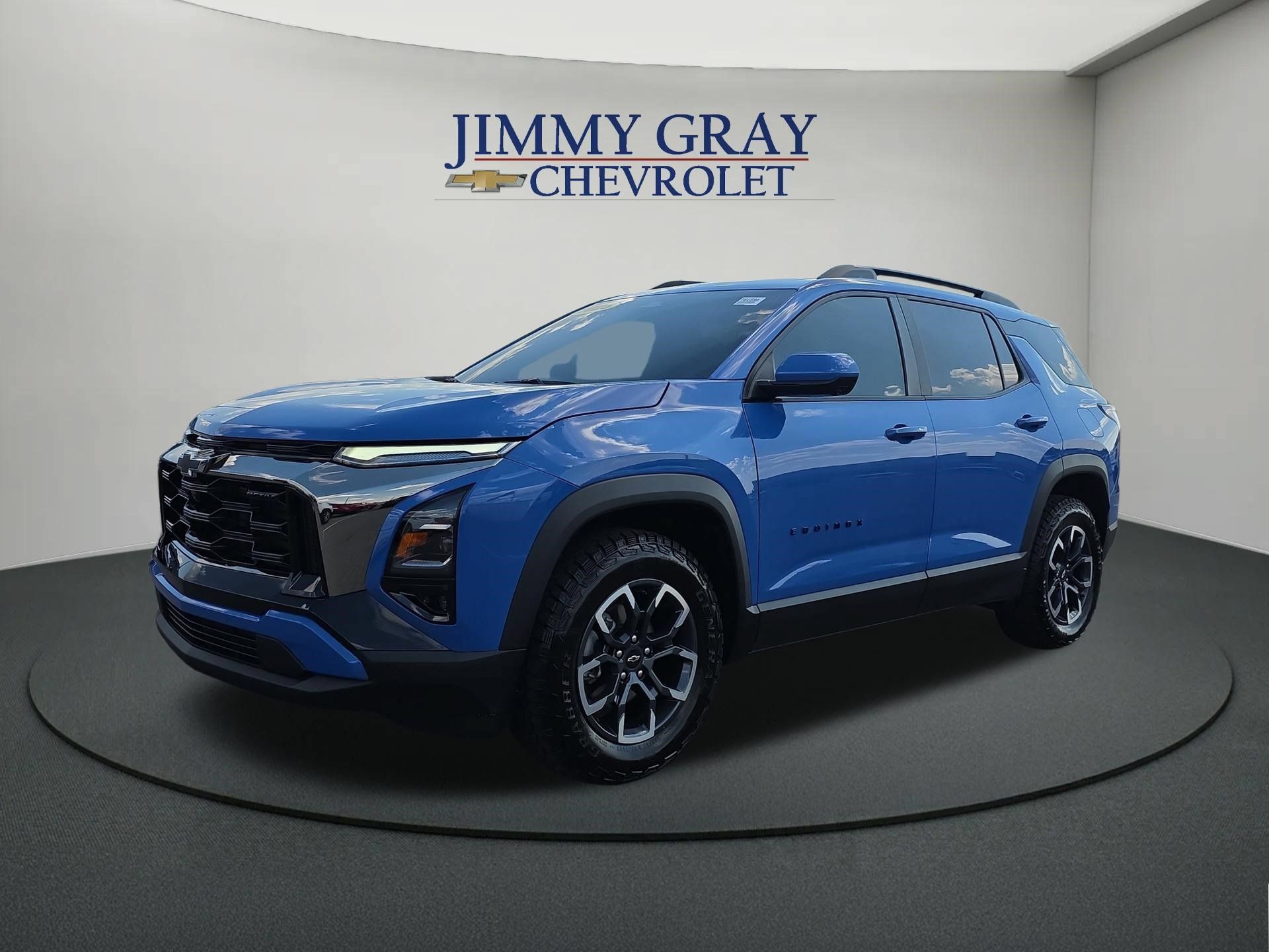 Used 2025 Chevrolet Equinox ACTIV w/ Safety and Technology Package AWD/4WD image 1