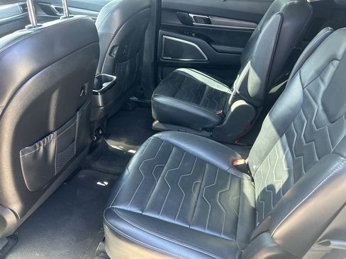 Used 2022 Kia Telluride SX w/ SX Prestige Package AWD/4WD image 9