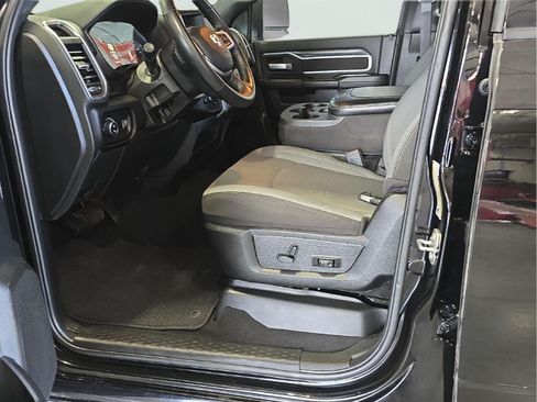 Used 2024 RAM 2500 Big Horn w/ Bed Utility Group AWD/4WD image 8