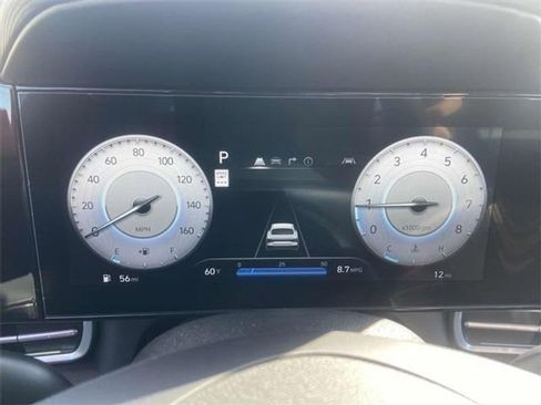 Used 2025 Hyundai Elantra SEL image 7