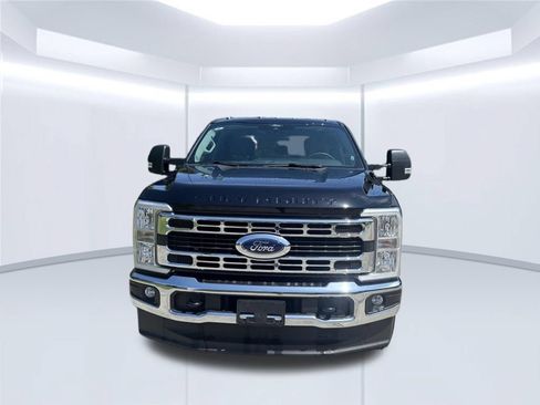 Used 2026 Ford F350 XLT AWD/4WD image 2