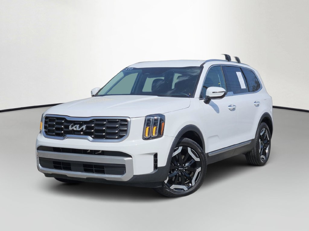 Used 2024 Kia Telluride S FWD image 3