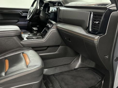 Used 2024 GMC Sierra 1500 AT4 w/ Technology Package image 45