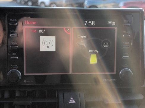 Used 2021 Toyota RAV4 SE image 14