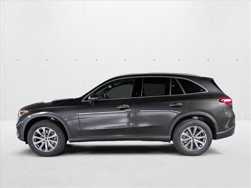 New 2025 Mercedes-Benz GLC 300 image 5