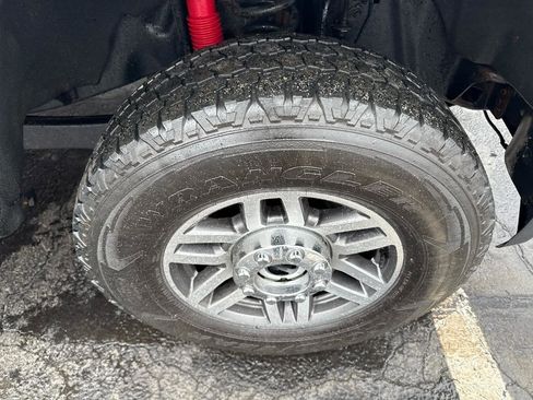 Used 2017 Ford F250 Lariat w/ Lariat Value Package image 10