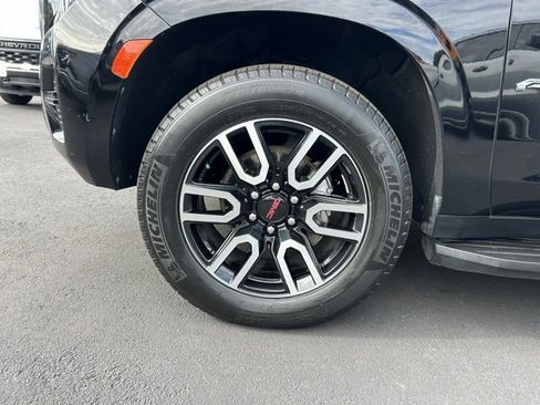 Used 2021 GMC Yukon XL AT4 image 9