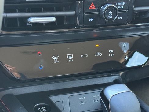 New 2026 Nissan Kicks SR FWD image 22