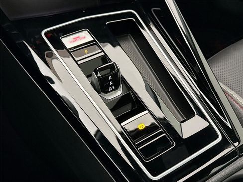 Used 2023 Volkswagen GTI SE w/ SE Leather Package image 26