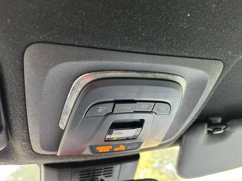 Used 2023 Toyota Corolla SE FWD image 29