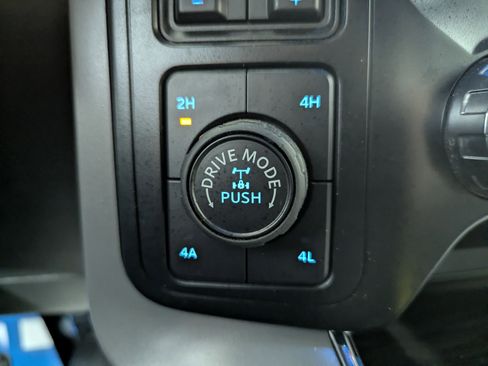 Used 2024 Ford F150 Lariat w/ Equipment Group 502A High image 26