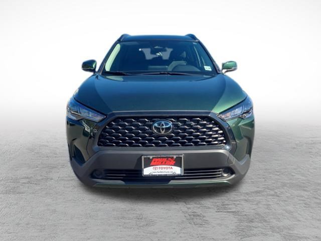 Certified 2024 Toyota Corolla Cross LE AWD/4WD image 2