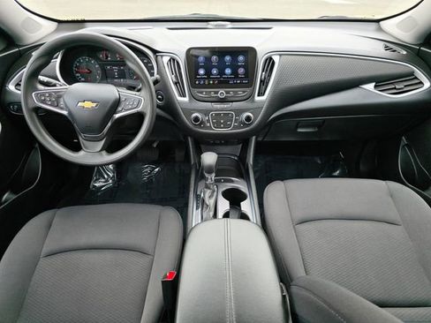 Used 2023 Chevrolet Malibu LT FWD image 16