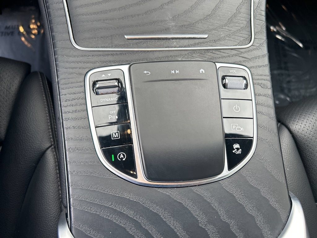 Used 2022 Mercedes-Benz GLC 300 image 42