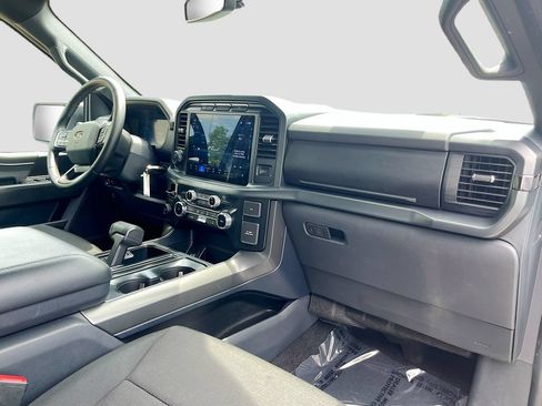 Used 2024 Ford F150 XLT w/ XLT Black Appearance Package RWD image 29