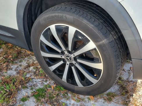 Used 2022 Mercedes-Benz GLB 250 image 5