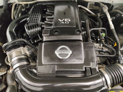 Used 2018 Nissan Frontier SV image 30