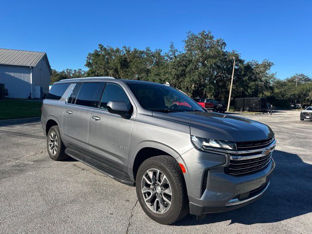 Used 2021 Chevrolet Suburban LT RWD image 7