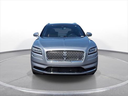 Used 2022 Lincoln Nautilus Reserve w/ Luxury Package image 3