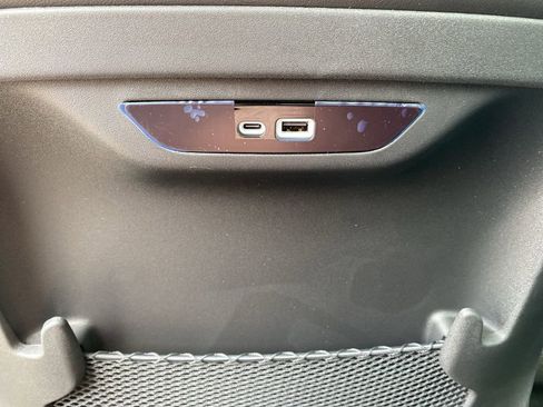 New 2026 Chrysler Pacifica Limited w/ S Appearance Package image 27