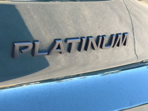 Used 2023 Nissan Pathfinder Platinum w/ Black Appearance Package image 10