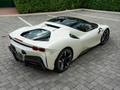 Used 2023 Ferrari SF90 Stradale image 28