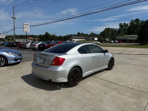 Used 2005 Scion tC image 7