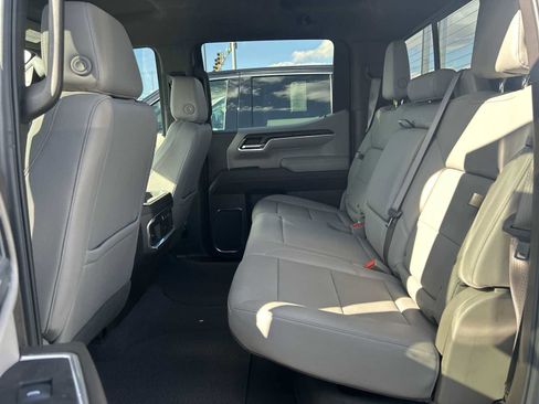 Used 2024 GMC Sierra 1500 SLT w/ SLT Premium Plus Package image 23