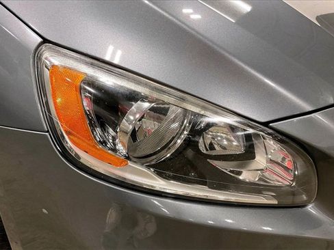 Used 2016 Volvo S60 T5 Premier image 28