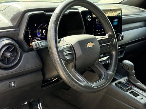 Used 2023 Chevrolet Colorado W/T image 8