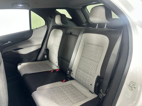 Used 2024 Chevrolet Equinox LS w/ LS Convenience Package FWD image 18