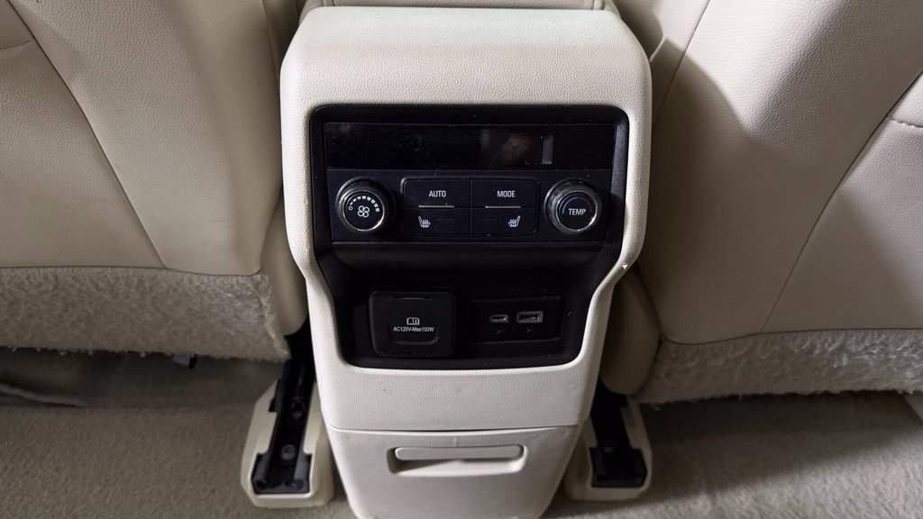 Used 2020 GMC Acadia Denali AWD/4WD image 32