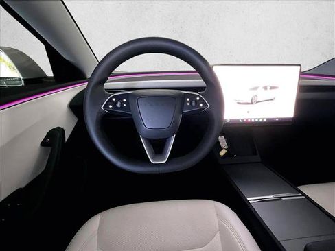 Used 2025 Tesla Model 3 Long Range RWD image 7