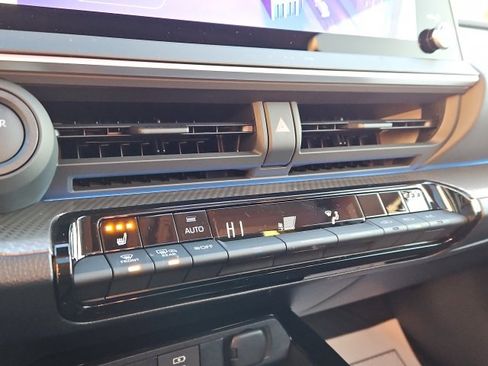 New 2026 Toyota Prius XLE image 35