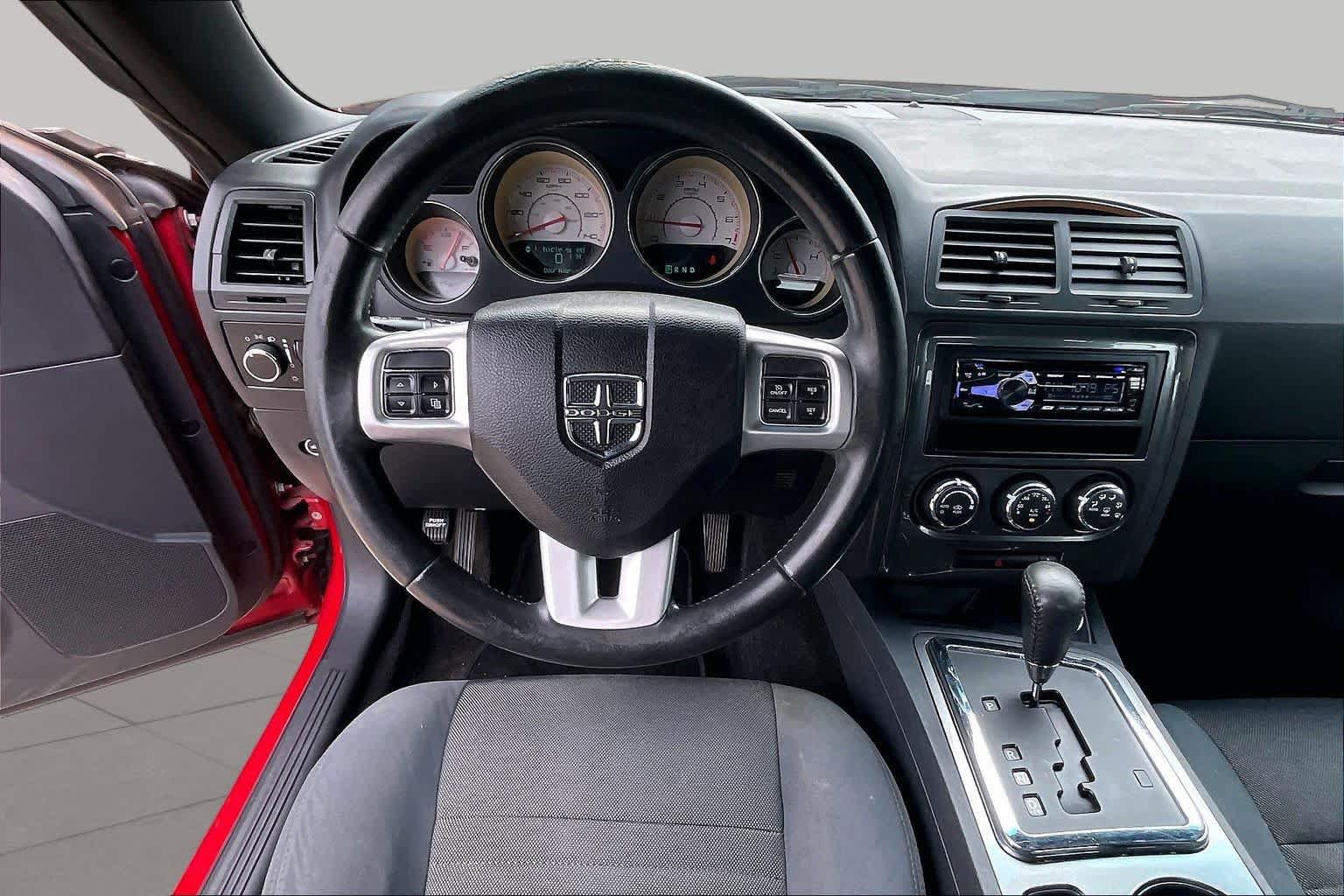 Used 2012 Dodge Challenger SXT RWD image 5