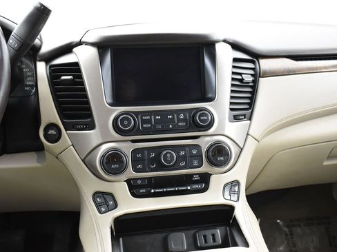 Used 2019 GMC Yukon XL Denali w/ Denali Ultimate Package image 21