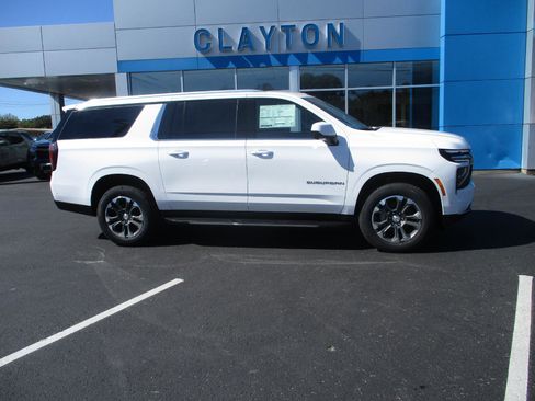 New 2026 Chevrolet Suburban LS image 1