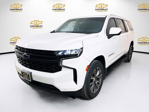 Used 2022 Chevrolet Suburban LS w/ Driver Alert Package image 3